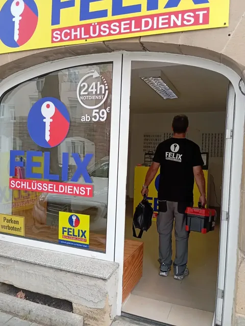 Eingang des Fachgeschäfts von Schlüsseldienst Felix in Stuttgart